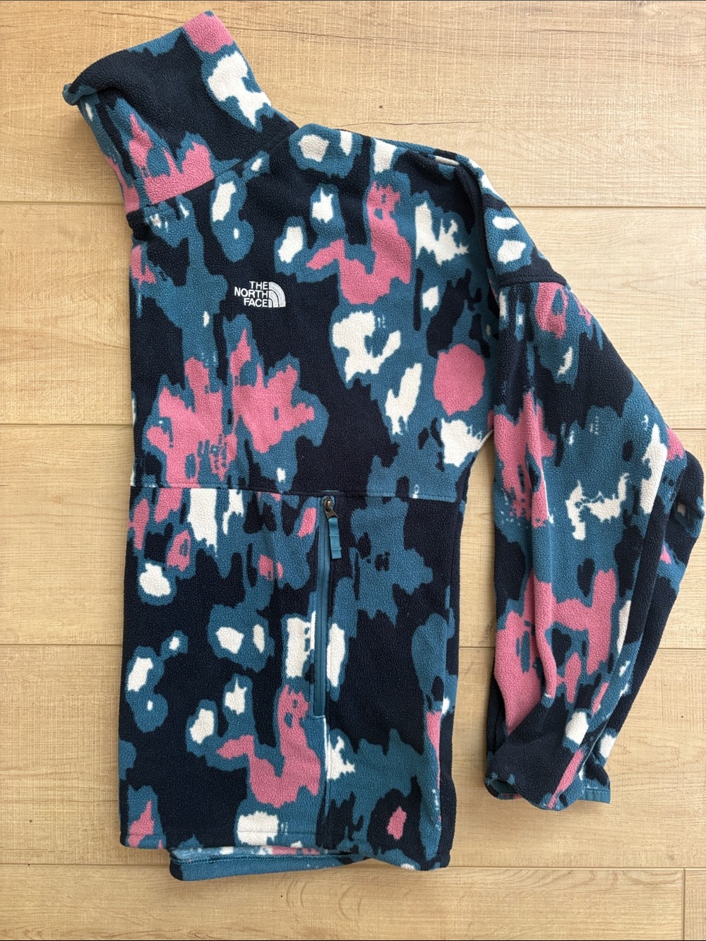 The North Face Navy, Teal & Pink Camo Fleece Pullover
